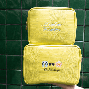 Croc Pouch Set