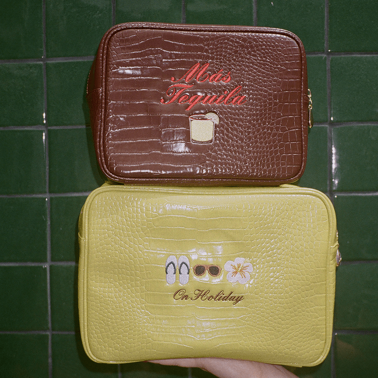 Croc Pouch Set