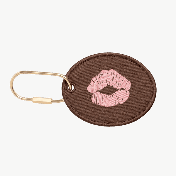 Kiss Oval Charm