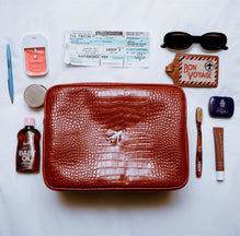 Icon Croc Pouch